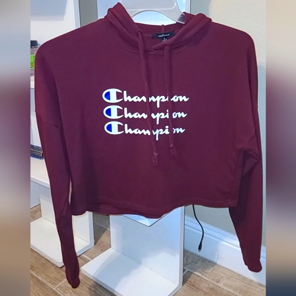 Cropped hoodie